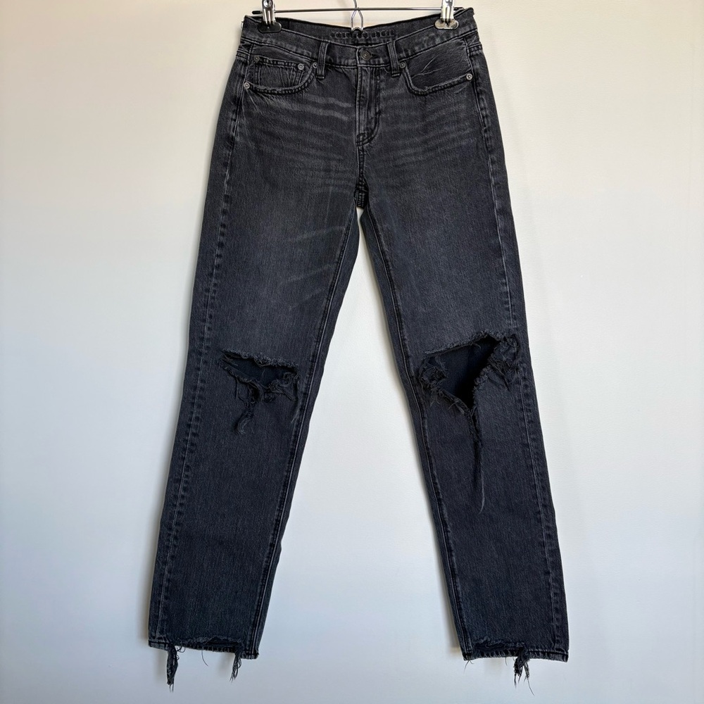 American Eagle 90s Low Rise Straight, Black Distressed Ripped Jeans Women 4 Long